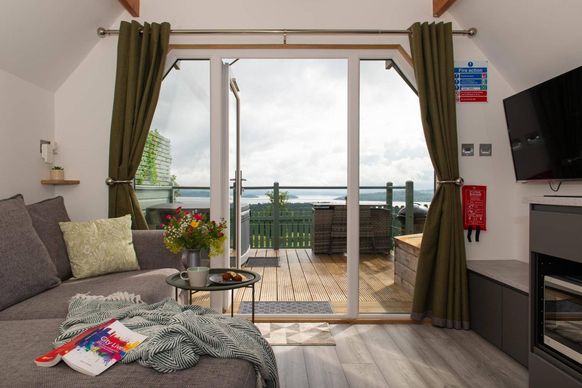 Bonnie Barns - Adults Only Luxury Lodges With Hot Tubs Luss Exterior foto